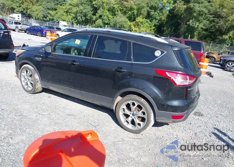 2014 Ford Escape Titanium z USA, uszkodzony, nr VIN 1FMCU9J98EUD77884